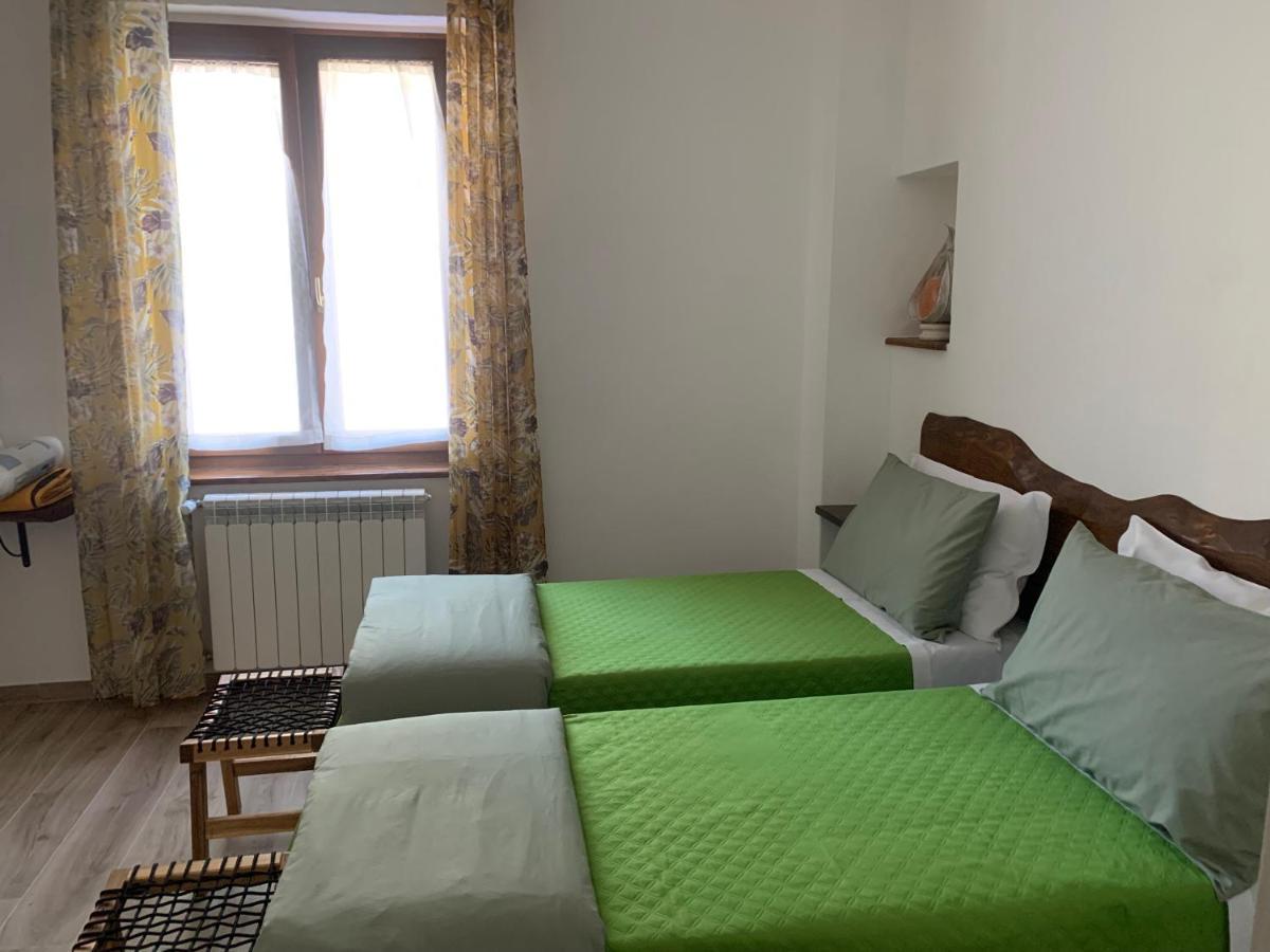B & B Giu & Dany Bruscoli Екстер'єр фото